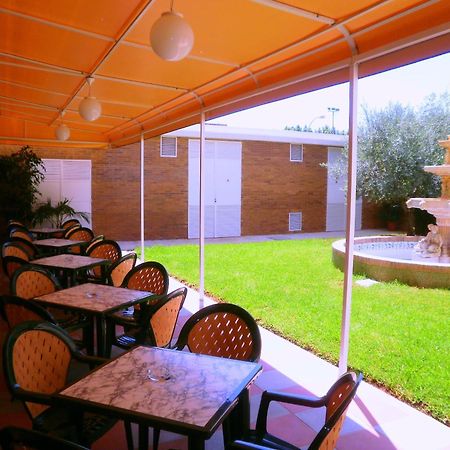 Hotel Bartos Almussafes Restoran foto