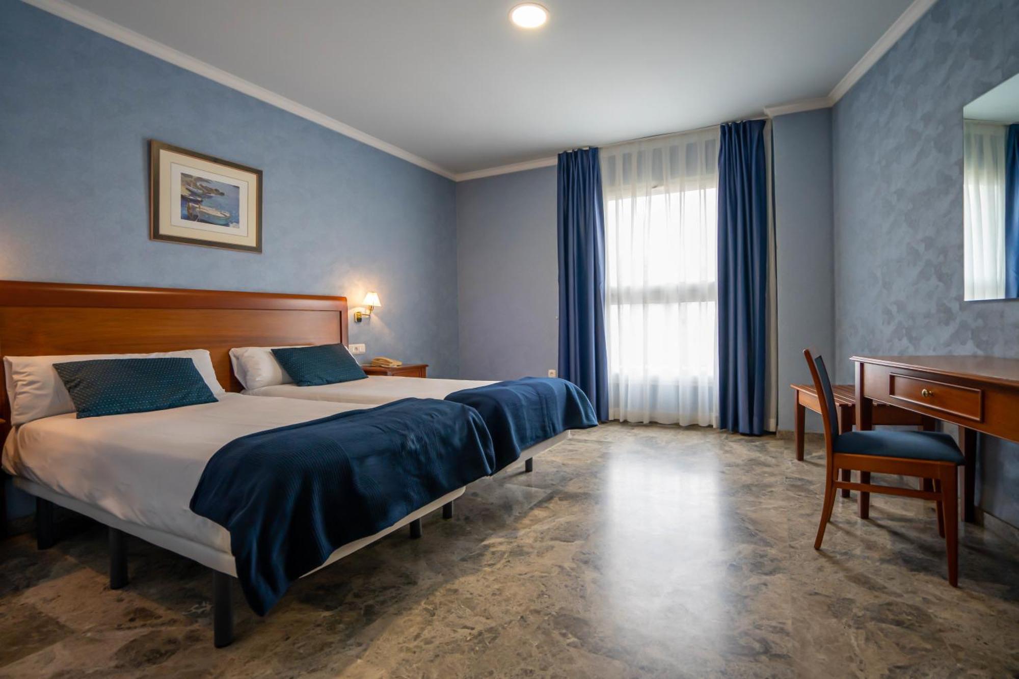 Hotel Bartos Almussafes Bagian luar foto