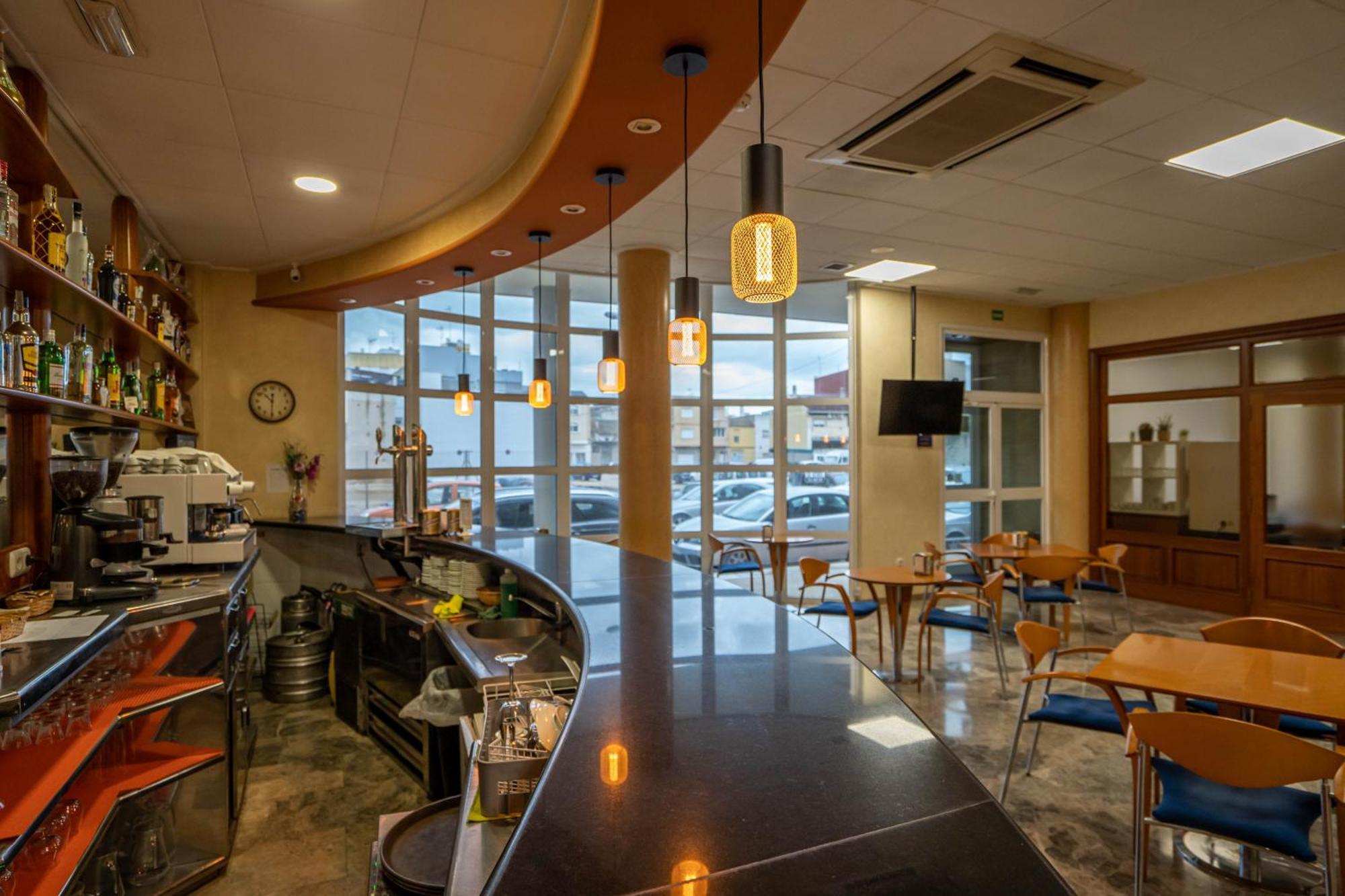 Hotel Bartos Almussafes Bagian luar foto
