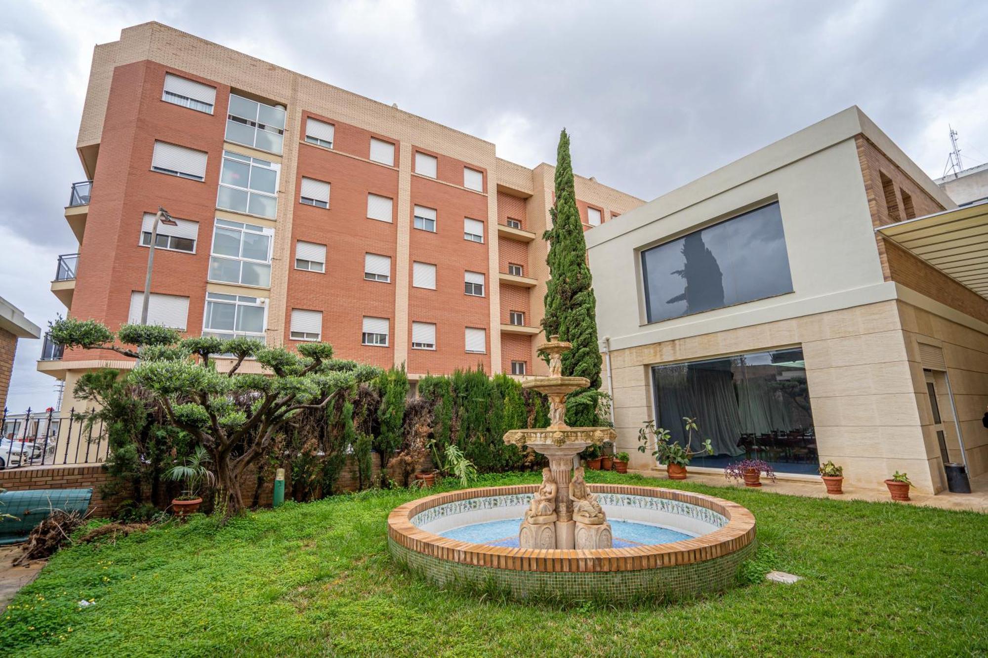 Hotel Bartos Almussafes Bagian luar foto