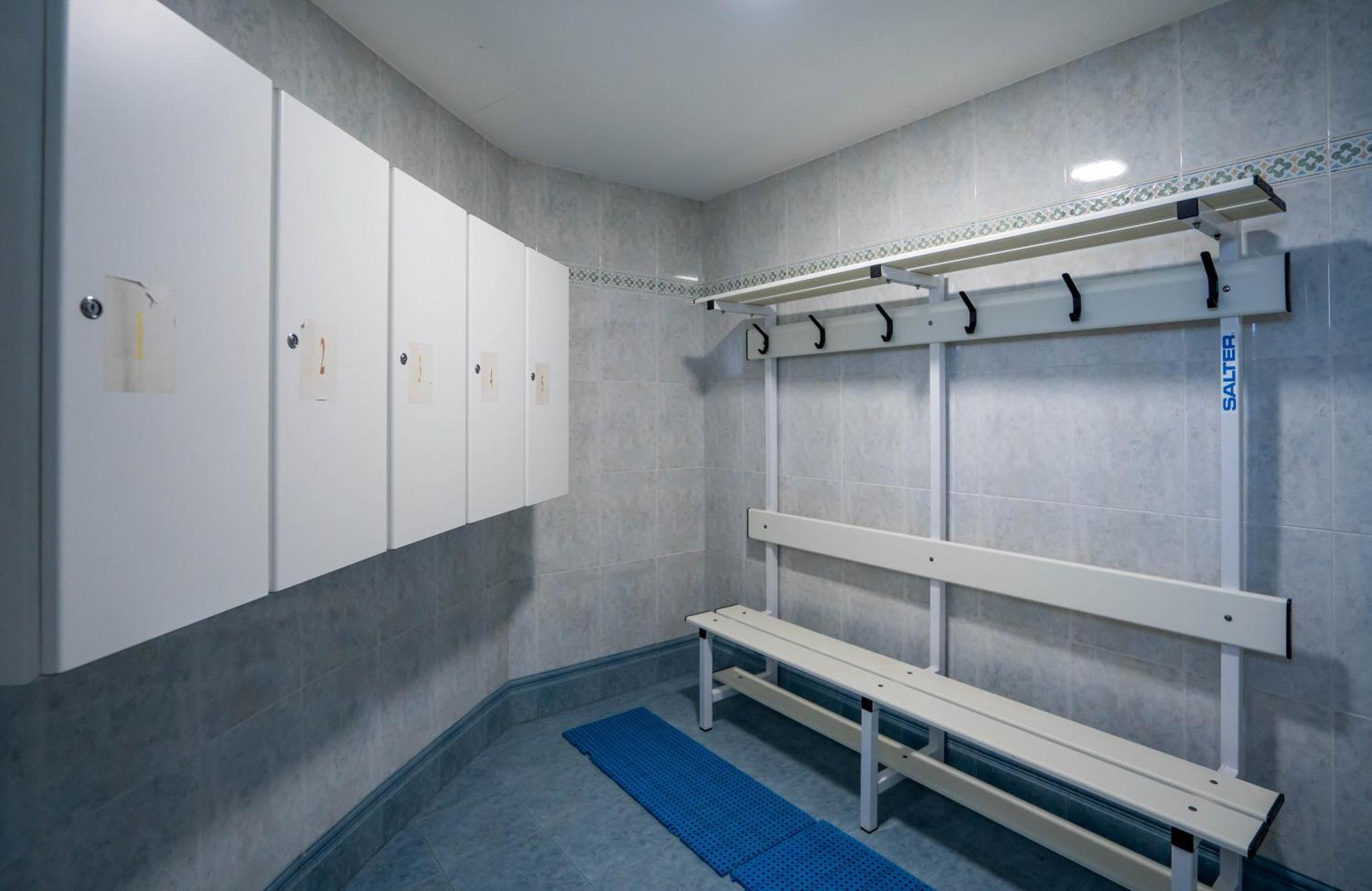 Hotel Bartos Almussafes Bagian luar foto