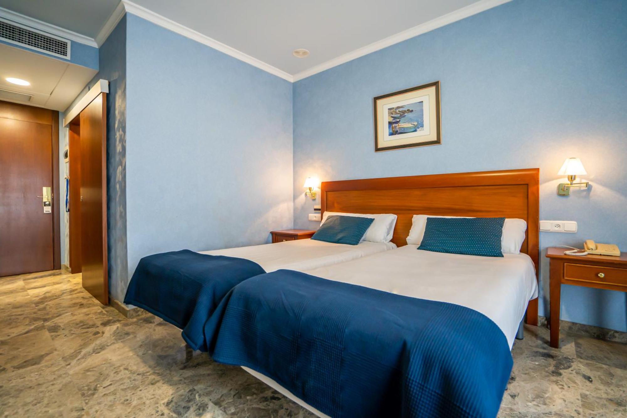 Hotel Bartos Almussafes Bagian luar foto