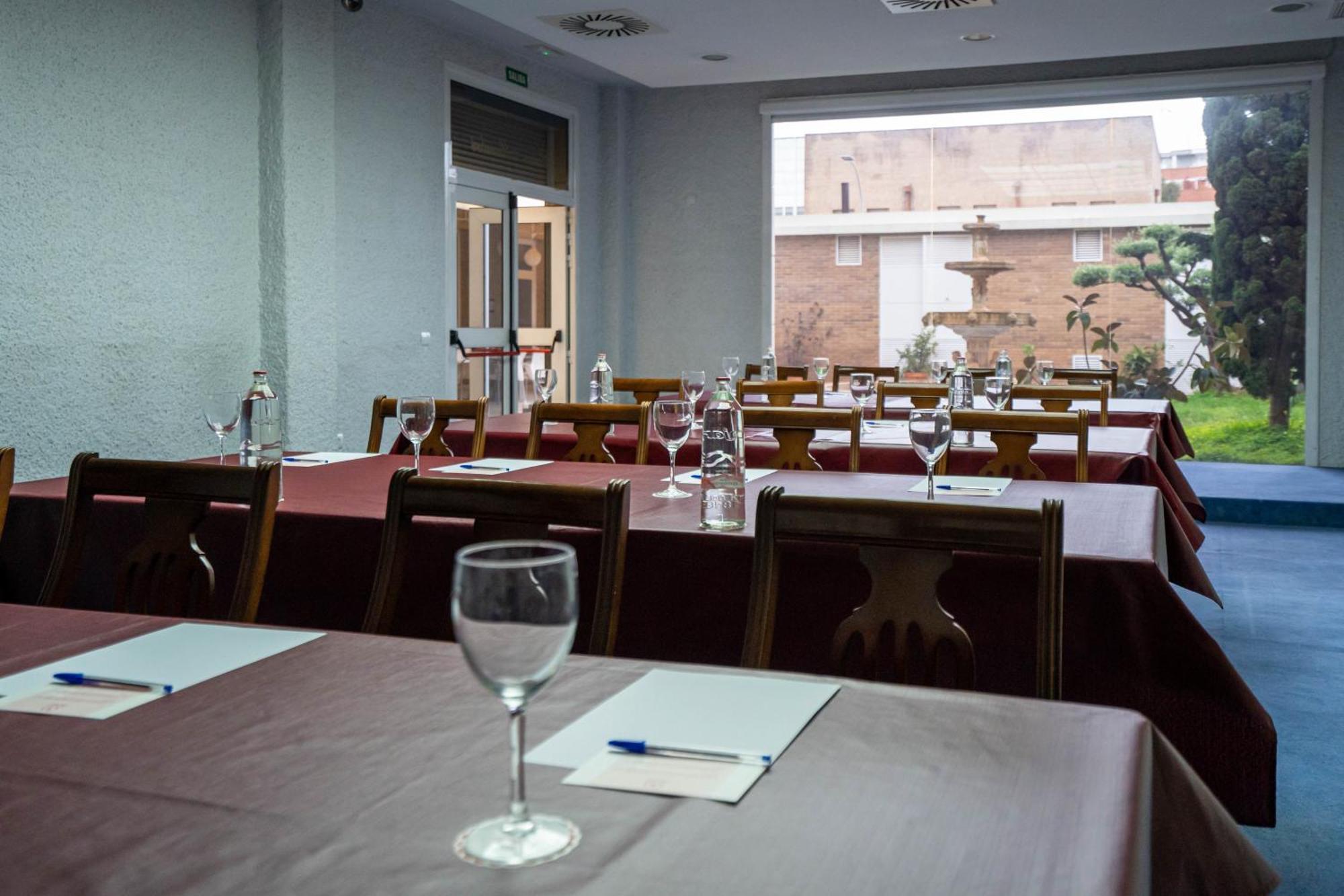Hotel Bartos Almussafes Bagian luar foto